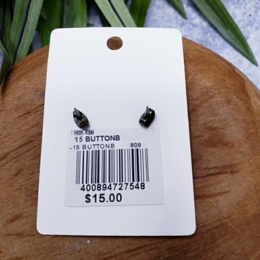 New Handmade Rock & Roll Dictionary Word Stud Earrings - Picture 2 of 2